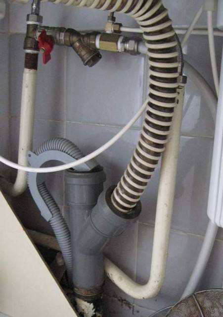 Подключение стиральной машины к канализации – как подключить слив правильно