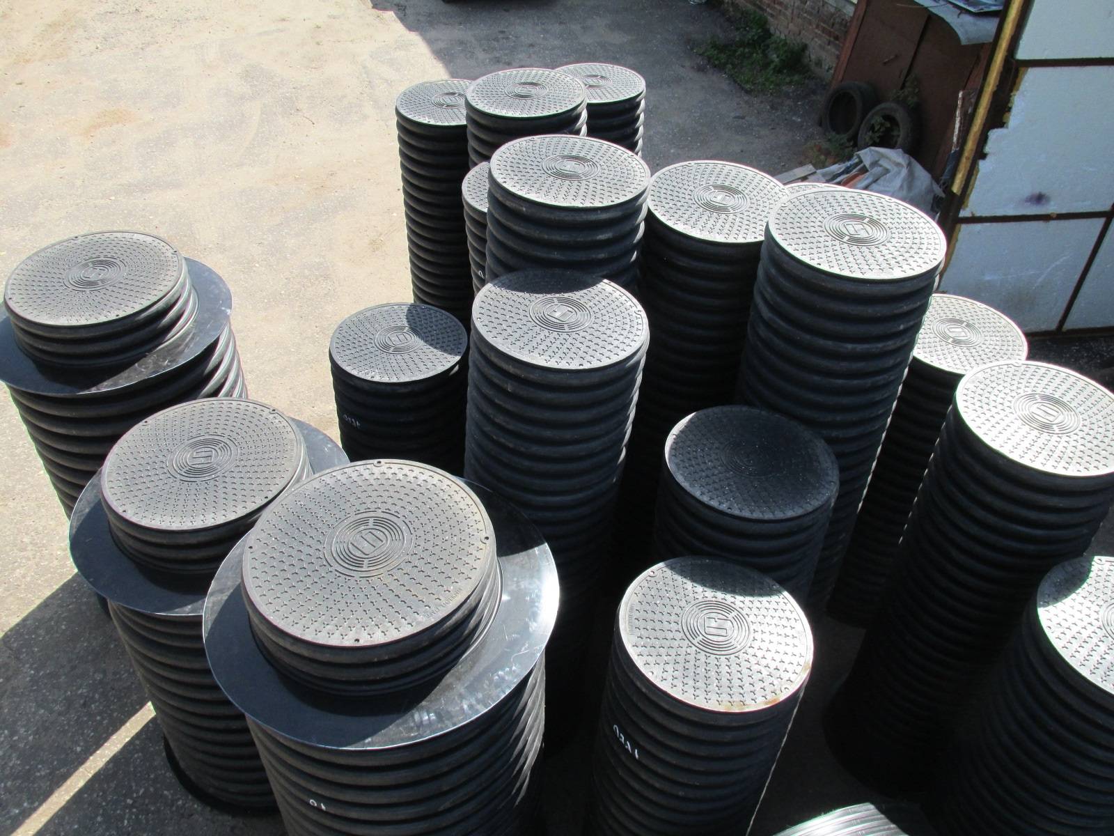 Пластиковые колодезные кольца — современное решение для устройства скважин и системы канализации