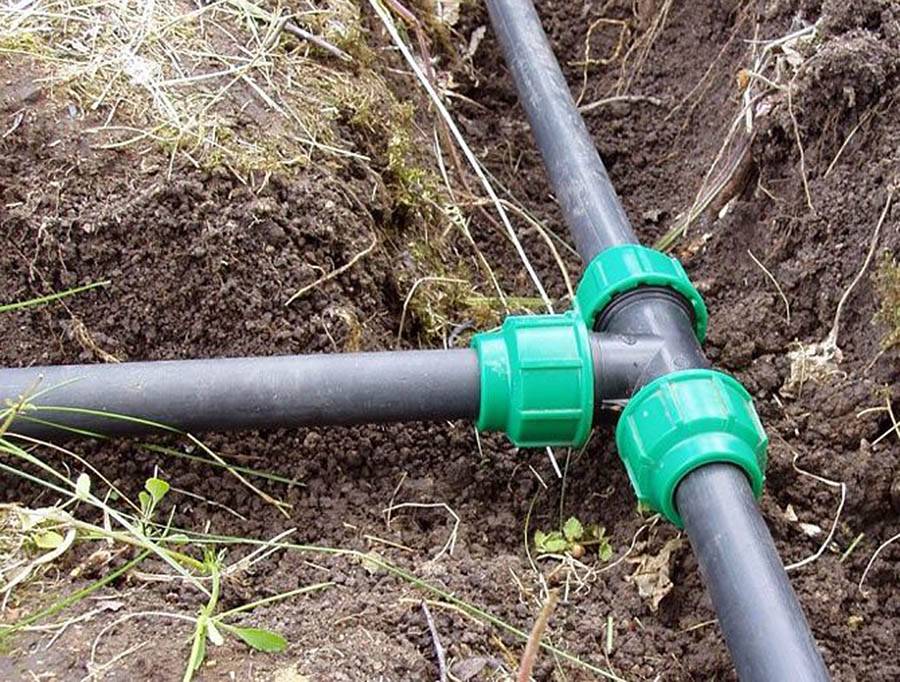 Монтаж водопровода из труб пнд своими руками от колодца или скважины на даче для полива (схема) | соединение полиэтиленовых труб фитингами